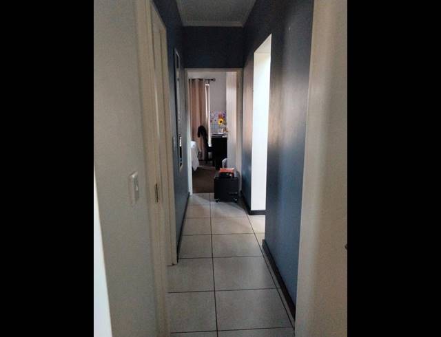 2 BEDROOM APARTMENT FOR SALE IN LONEHILL